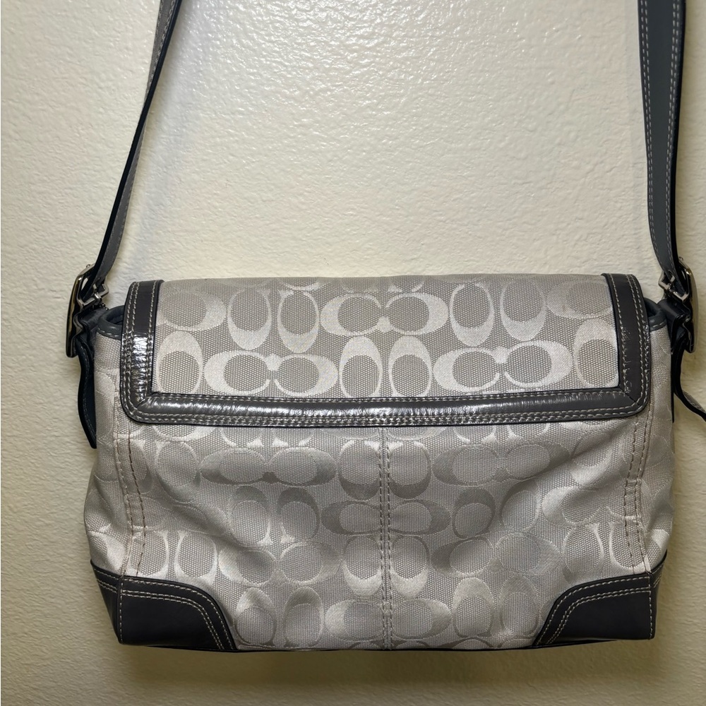 Elegant coach Gray Shoulder crossbody Bag - Picture 6 of 10